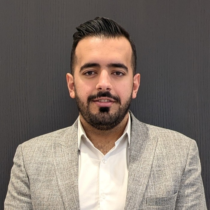 Hossein Seifollahpour Sales and Leasing Consultant (Farsi & English)