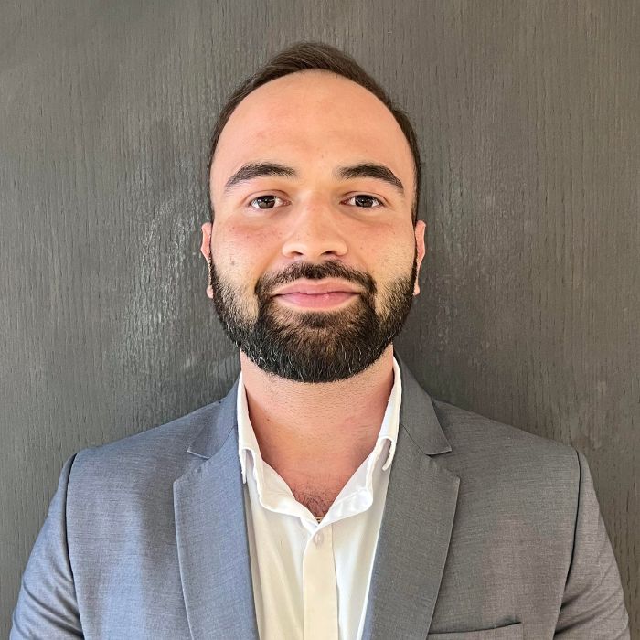 Jay Bali Sales Manager (English, Punjabi & Hindi)